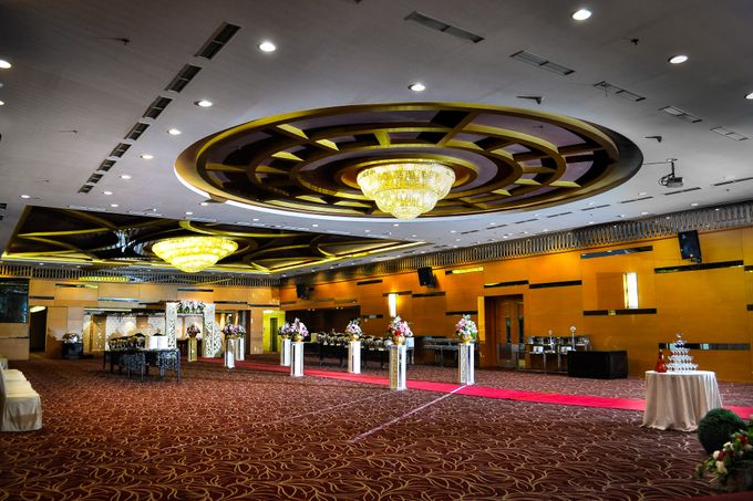 Standing Party Wedding at Angke Restaurant by Angke Restaurant & Ballroom Jakarta - 007 Standing Party Wedding at Angke Restaurant by Angke Restaurant & Ballroom Jakarta - 007