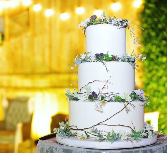 3 Tiers by Amor Cake - 003 3 Tiers by Amor Cake - 003