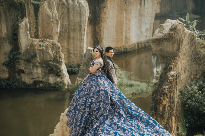 Love journey
Hendry and Sherly by Lavio Photography & Cinematography - 010 Love journey
Hendry and Sherly by Lavio Photography & Cinematography - 010