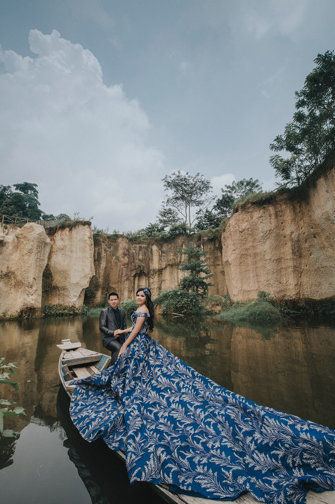 Love journey
Hendry and Sherly by Lavio Photography & Cinematography - 003 Love journey
Hendry and Sherly by Lavio Photography & Cinematography - 003