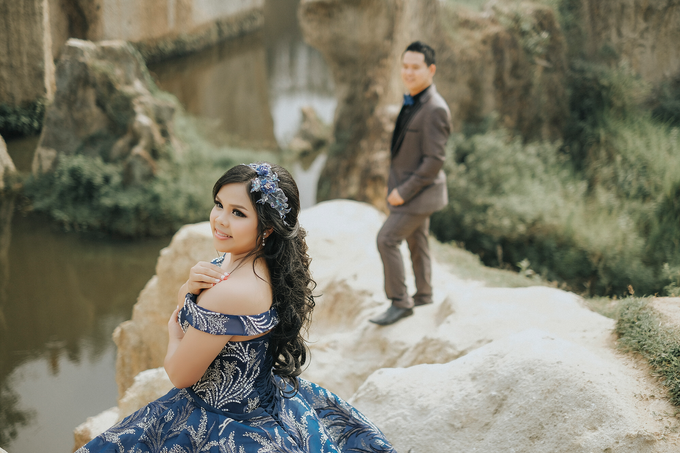 Love journey
Hendry and Sherly by Lavio Photography & Cinematography - 017 Love journey
Hendry and Sherly by Lavio Photography & Cinematography - 017