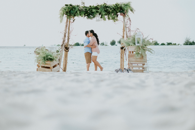Love journey
Hendry and Sherly by Lavio Photography & Cinematography - 027 Love journey
Hendry and Sherly by Lavio Photography & Cinematography - 027