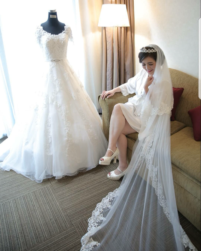 Holly Matrimony Thomas and Bong Yulia 