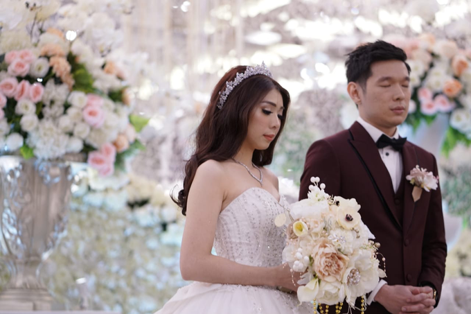 Wedding Day Steven and Yohana by Luminous Bridal Boutique - 005 Wedding Day Steven and Yohana by Luminous Bridal Boutique - 005