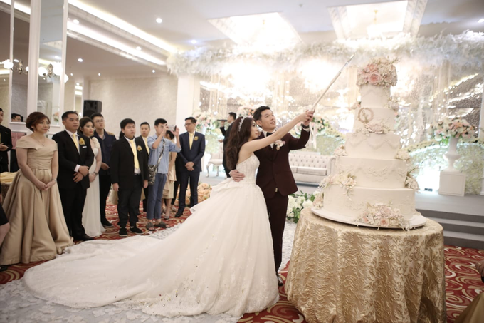 Wedding Day Steven and Yohana by Luminous Bridal Boutique - 013 Wedding Day Steven and Yohana by Luminous Bridal Boutique - 013