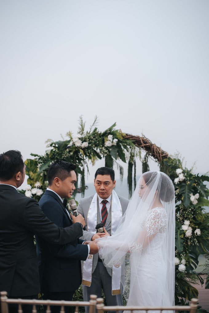 Wedding Day Pradipta and Cheryl by Luminous Bridal Boutique - 015 Wedding Day Pradipta and Cheryl by Luminous Bridal Boutique - 015