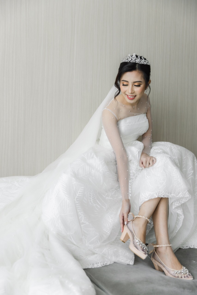 Wedding Day Dirga and Deviani by Luminous Bridal Boutique - 010 Wedding Day Dirga and Deviani by Luminous Bridal Boutique - 010