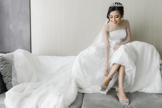 Wedding Day Dirga and Deviani by Luminous Bridal Boutique - 011 Wedding Day Dirga and Deviani by Luminous Bridal Boutique - 011