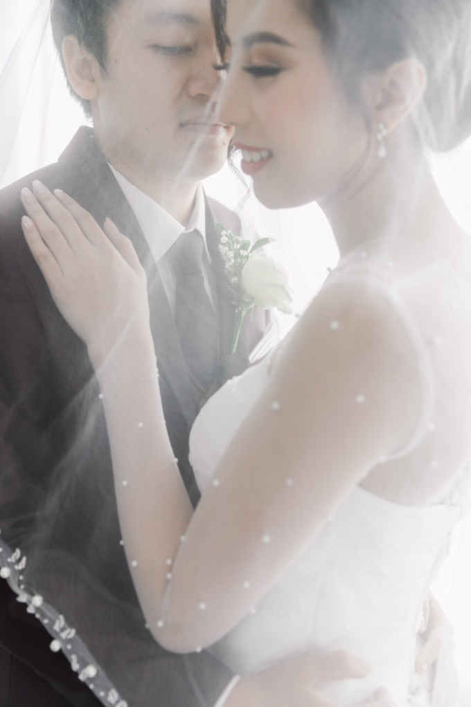 Wedding Day Dirga and Deviani by Luminous Bridal Boutique - 016 Wedding Day Dirga and Deviani by Luminous Bridal Boutique - 016