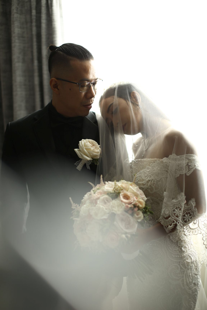 Wedding Day Harry and Angga by Luminous Bridal Boutique - 004 Wedding Day Harry and Angga by Luminous Bridal Boutique - 004
