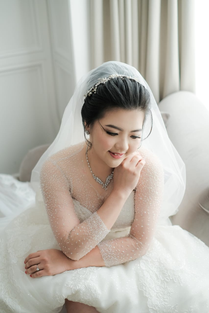 Wedding Day Djaka and Vina by Luminous Bridal Boutique - 001 Wedding Day Djaka and Vina by Luminous Bridal Boutique - 001