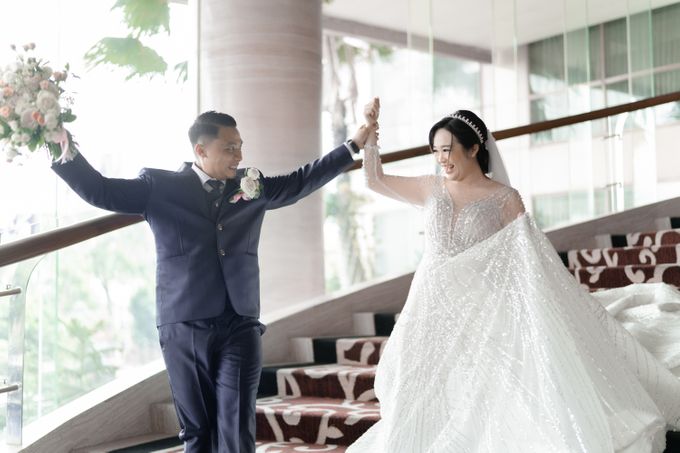 Wedding Day Tony & Meliana by Ovan Putri Bridal and Makeup - 019