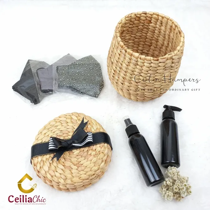 Newnormal Hampers by Ceiliachic - 001 Newnormal Hampers by Ceiliachic - 001