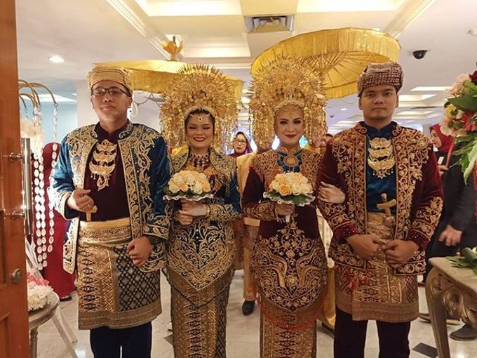 Pernikahan Unik 2 Pengantin Sekaligus by PUSPITA SAWARGI (wedding and catering service) - 006