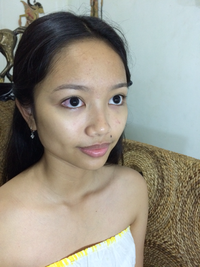 Flawless fresh look for Beautiful Dyah by ekaraditya4makeup - 001