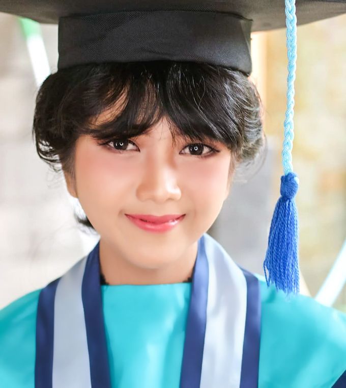 Make Up Wisuda Jogja | MUA Wisuda Jogja by Rumah Rias Itut Bambang - 015 Make Up Wisuda Jogja | MUA Wisuda Jogja by Rumah Rias Itut Bambang - 015