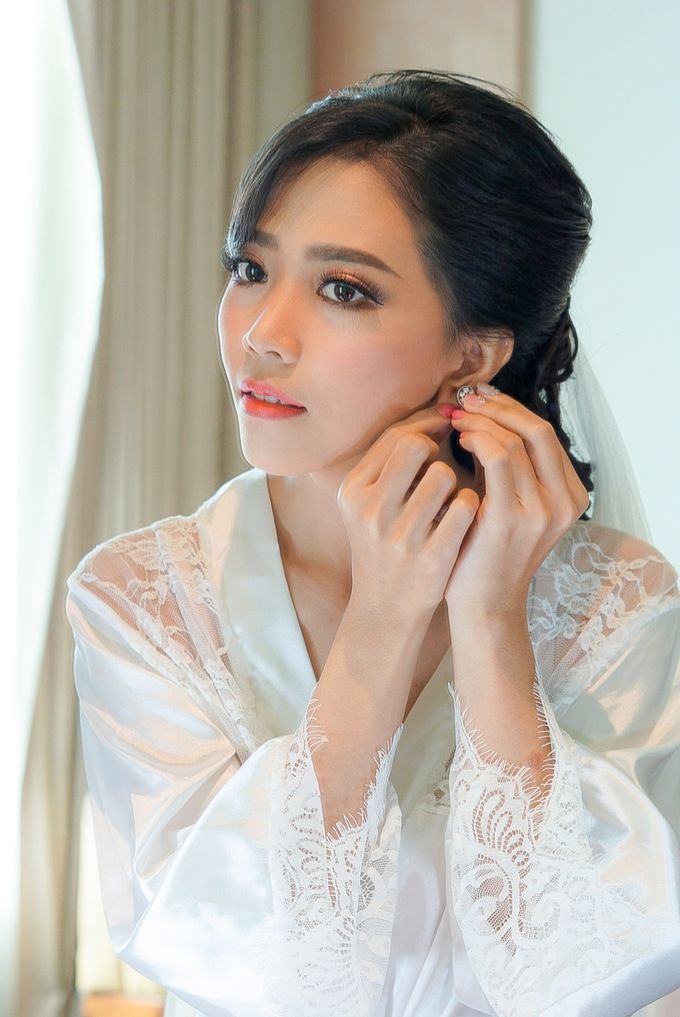 MS. ANGGUN by Theresia Feegy MUA - 003 MS. ANGGUN by Theresia Feegy MUA - 003