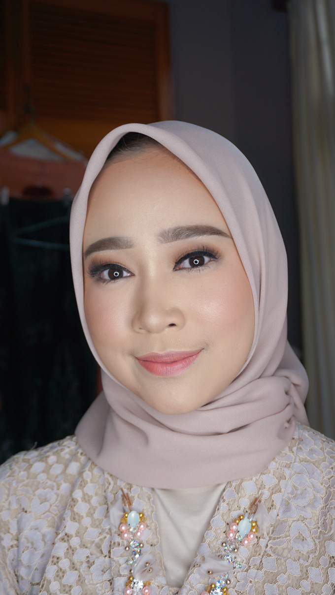 Engagement Makeup for Ms. Prieta by Makeupbyamhee - 002