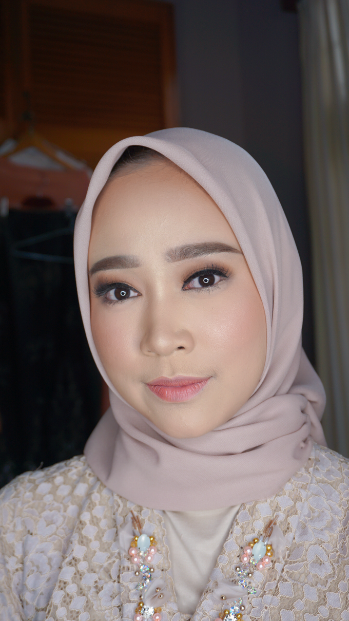 Engagement Makeup for Ms. Prieta by Makeupbyamhee - 004