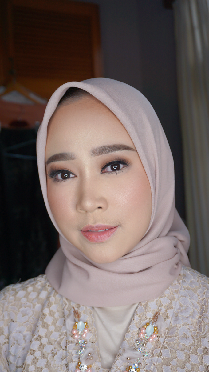 Engagement Makeup for Ms. Prieta by Makeupbyamhee - 005