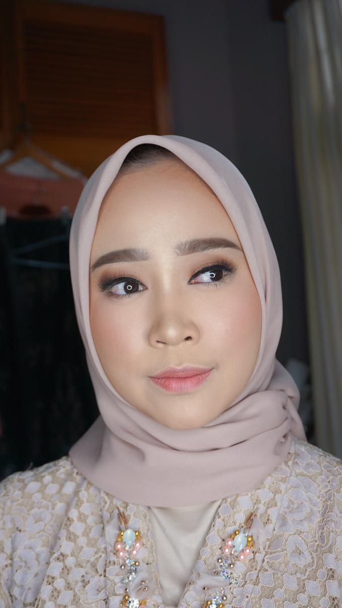 Engagement Makeup for Ms. Prieta by Makeupbyamhee - 006