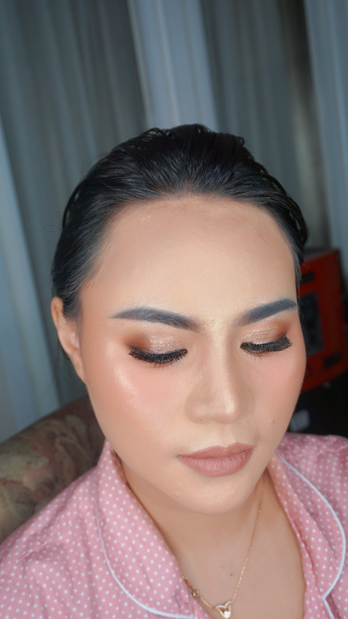 Glowing makeup for Mrs. Amalia by Makeupbyamhee - 009