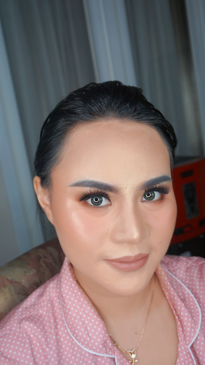 Glowing makeup for Mrs. Amalia by Makeupbyamhee - 007