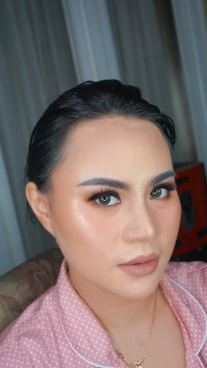 Glowing makeup for Mrs. Amalia by Makeupbyamhee - 005