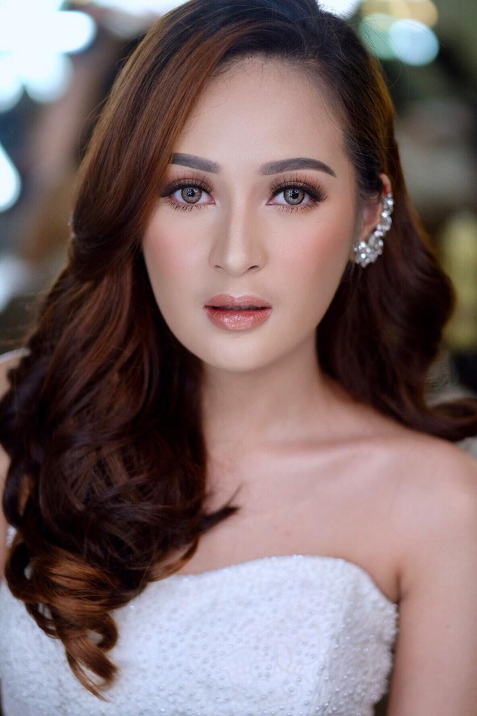 Wedding Makeup Ms. Dessy by makeupbyyobel - 001 Wedding Makeup Ms. Dessy by makeupbyyobel - 001