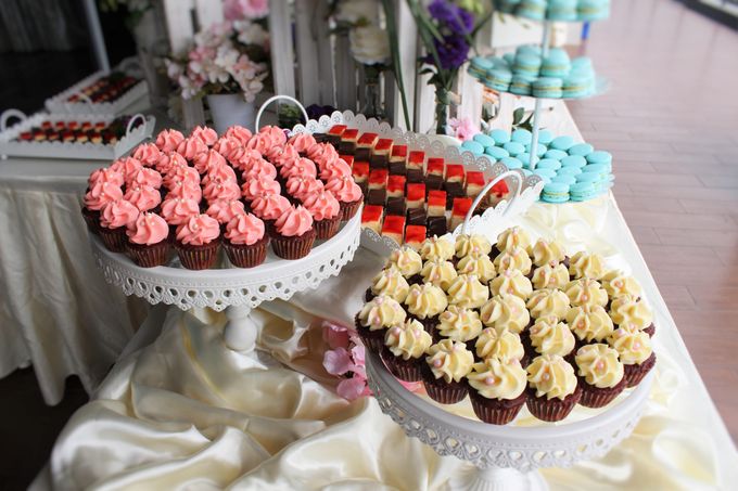 Rustic Wedding Dessert Table by Manna Pot Catering - 018 Rustic Wedding Dessert Table by Manna Pot Catering - 018