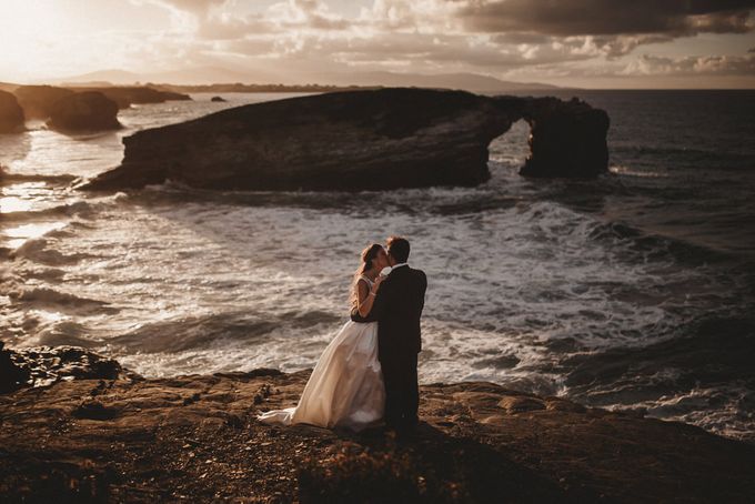 Cathedrals Beach by Manuel Balles. Wedding Photographer. - 015