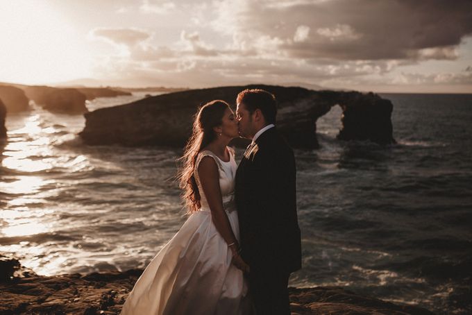 Cathedrals Beach by Manuel Balles. Wedding Photographer. - 016