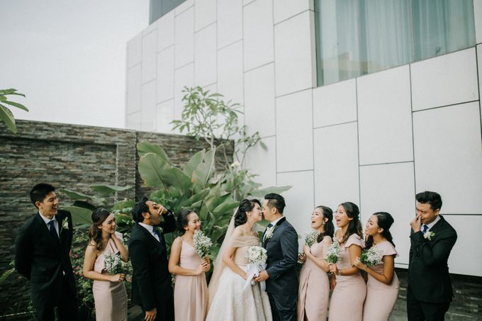 Markus & Ferli Wedding Day - Grand Mercure Kemayoran by Yogie Pratama - 004 Markus & Ferli Wedding Day - Grand Mercure Kemayoran by Yogie Pratama - 004