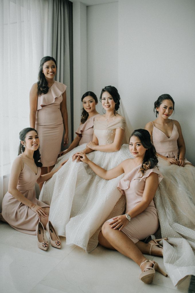 Markus & Ferli Wedding Day - Grand Mercure Kemayoran by Yogie Pratama - 003 Markus & Ferli Wedding Day - Grand Mercure Kemayoran by Yogie Pratama - 003