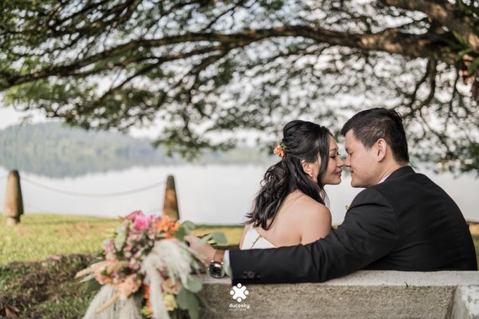 Martin Jnet Pre-Wedding | Strolling in a Park by Ducosky - 005 Martin Jnet Pre-Wedding | Strolling in a Park by Ducosky - 005