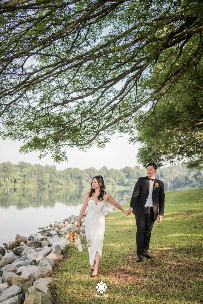 Martin Jnet Pre-Wedding | Strolling in a Park by Ducosky - 012 Martin Jnet Pre-Wedding | Strolling in a Park by Ducosky - 012