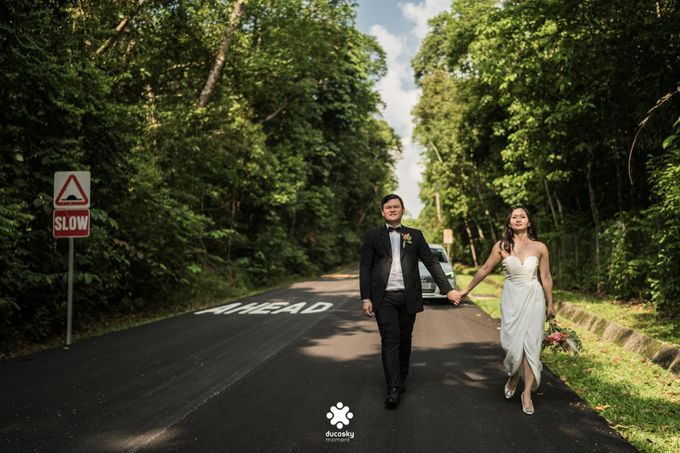 Martin Jnet Pre-Wedding | Strolling in a Park by Ducosky - 034