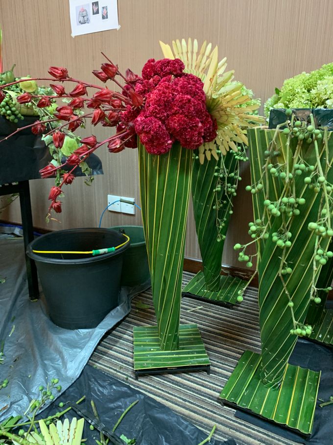 Balinese Floral Centrepieces by Make A Scene! Bali - 016 Balinese Floral Centrepieces by Make A Scene! Bali - 016