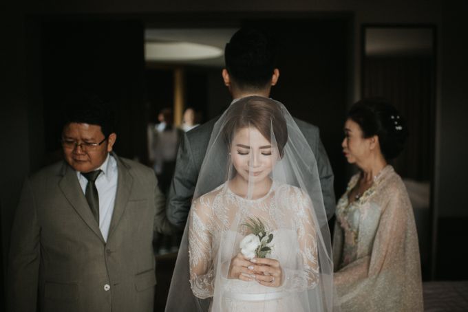Alfred & Mega Wedding by Hilda by Bridestory - 011 Alfred & Mega Wedding by Hilda by Bridestory - 011