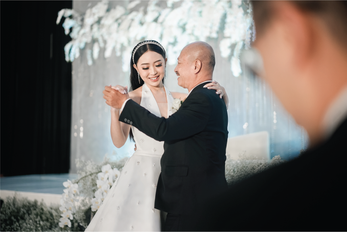 Michael & Cindy Wedding Decoration at Pullman Grand Ballroom, Bandung by Valentine Wedding Decoration - 010