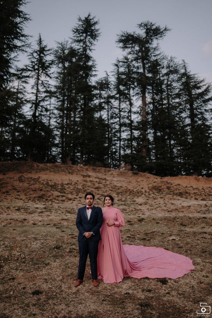 Megha and Aishwarya - Pre-wedding Shoot in Himachal Pradesh - Safarsaga Films by Safarsaga Films - 007 Megha and Aishwarya - Pre-wedding Shoot in Himachal Pradesh - Safarsaga Films by Safarsaga Films - 007