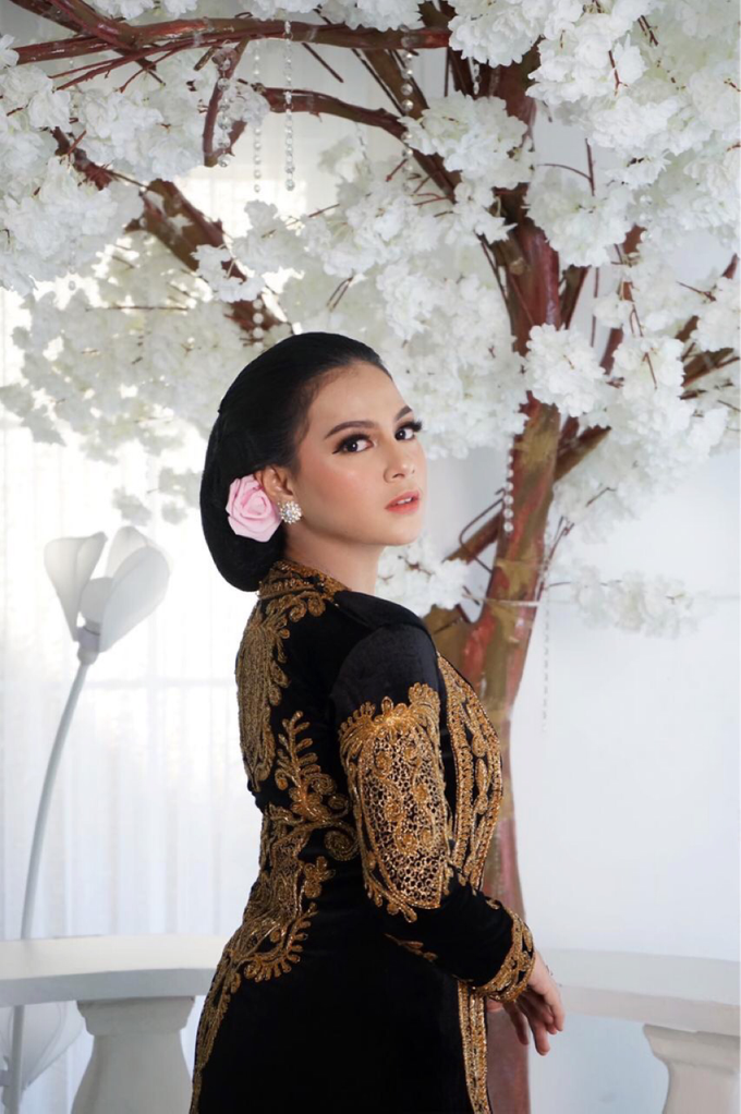 Makeup dan acc by melani indrawan by Melani Indrawan - 005 Makeup dan acc by melani indrawan by Melani Indrawan - 005