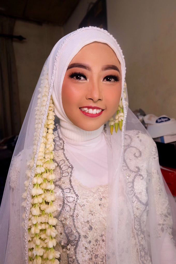 Makeup Wedding By Melani Indrawan by Melani Indrawan - 010 Makeup Wedding By Melani Indrawan by Melani Indrawan - 010
