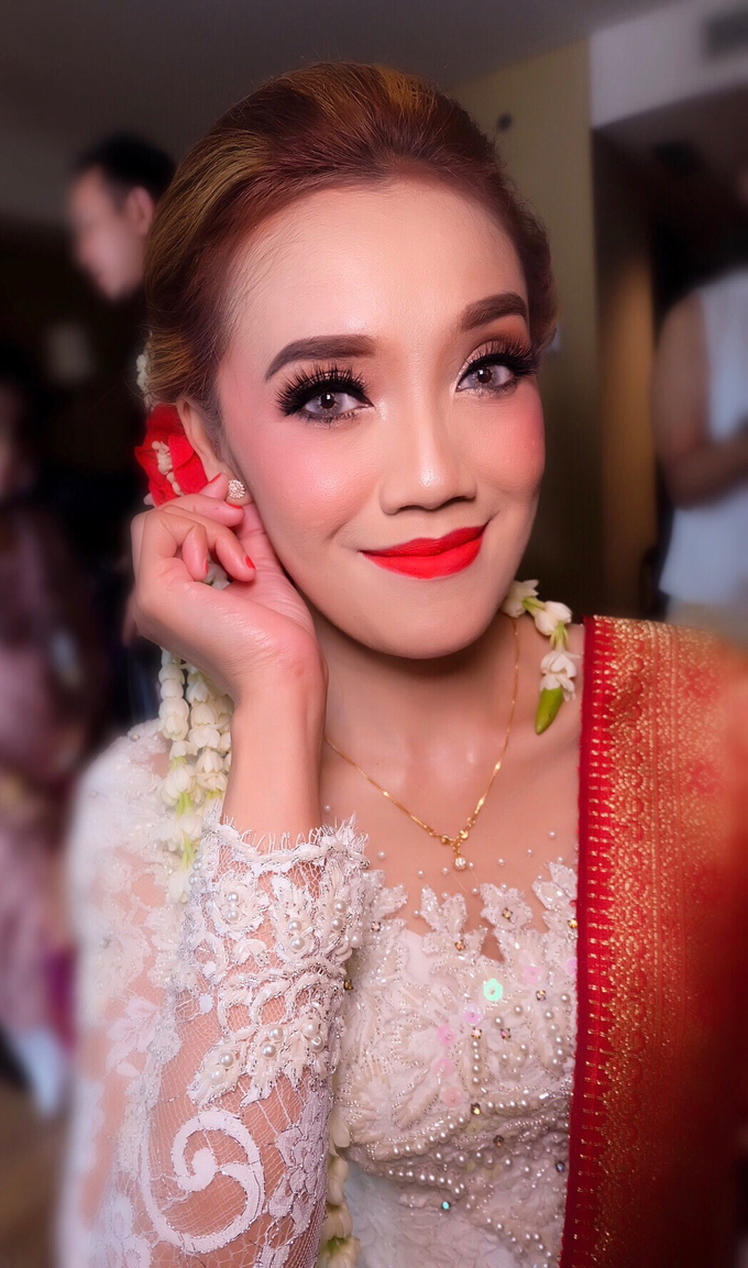 Makeup Wedding By Melani Indrawan by Melani Indrawan - 018 Makeup Wedding By Melani Indrawan by Melani Indrawan - 018