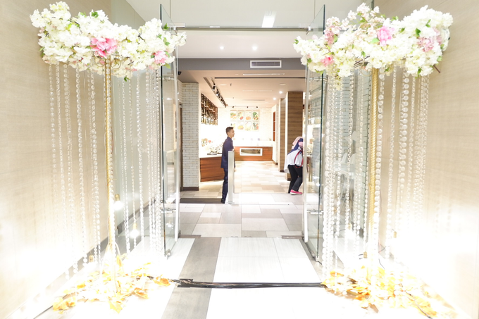 Lobby Area Wedding Erick & Vivi by Mercure Jakarta Sabang - 015 Lobby Area Wedding Erick & Vivi by Mercure Jakarta Sabang - 015