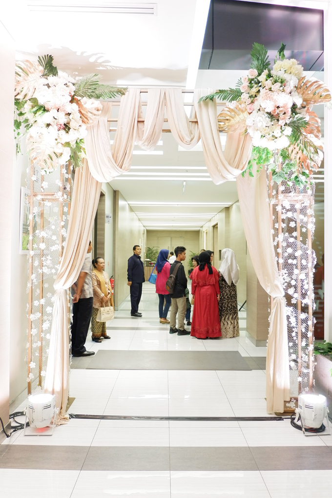 Lobby Area Wedding Erick & Vivi by Mercure Jakarta Sabang - 021 Lobby Area Wedding Erick & Vivi by Mercure Jakarta Sabang - 021