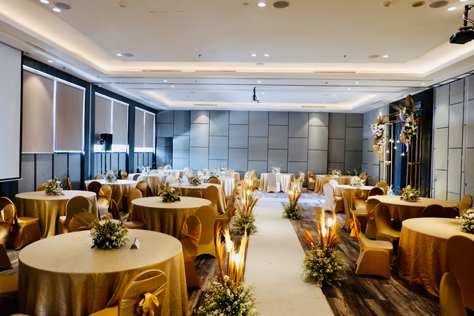 New Normal Wedding Jesi & Ju Patric by Mercure Jakarta Sabang - 005 New Normal Wedding Jesi & Ju Patric by Mercure Jakarta Sabang - 005