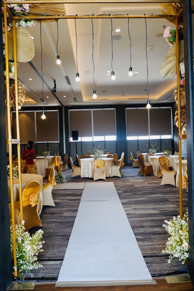 New Normal Wedding Jesi & Ju Patric by Mercure Jakarta Sabang - 006 New Normal Wedding Jesi & Ju Patric by Mercure Jakarta Sabang - 006