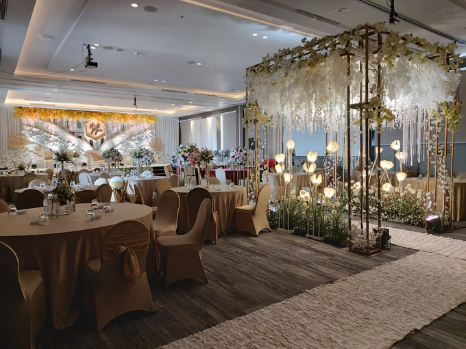 The Wedding Of Ms. Lily & Mr. Denny by Mercure Jakarta Sabang - 005 The Wedding Of Ms. Lily & Mr. Denny by Mercure Jakarta Sabang - 005