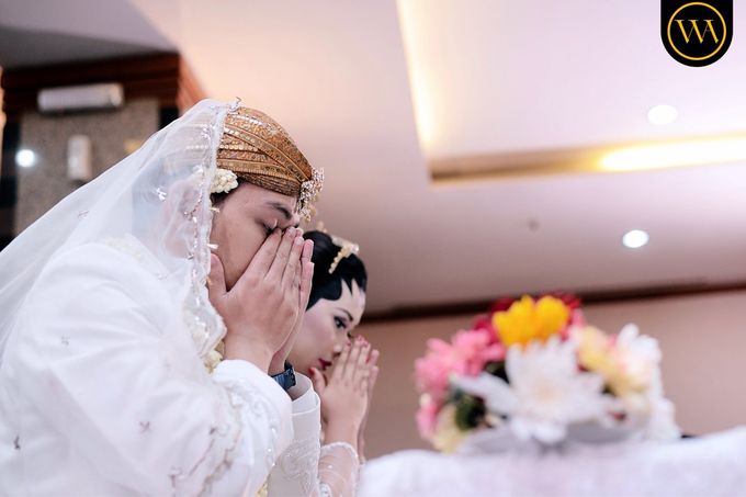 Cinditya & Destian by Wong Akbar Photography - 001 Cinditya & Destian by Wong Akbar Photography - 001